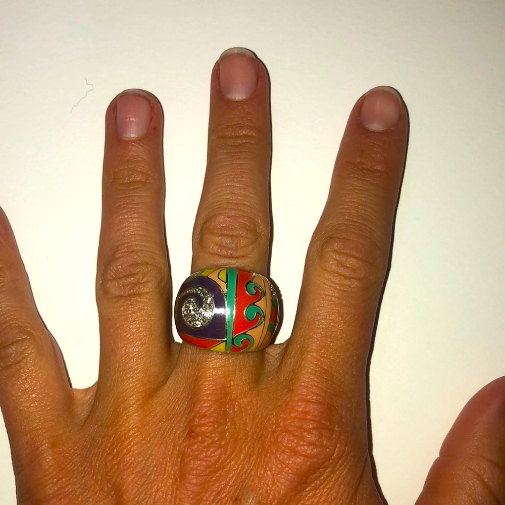 Fun silver and patterned ring
